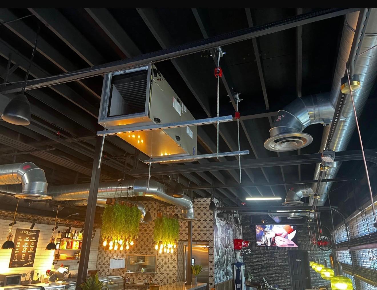 Commercial HVAC ductwork installation